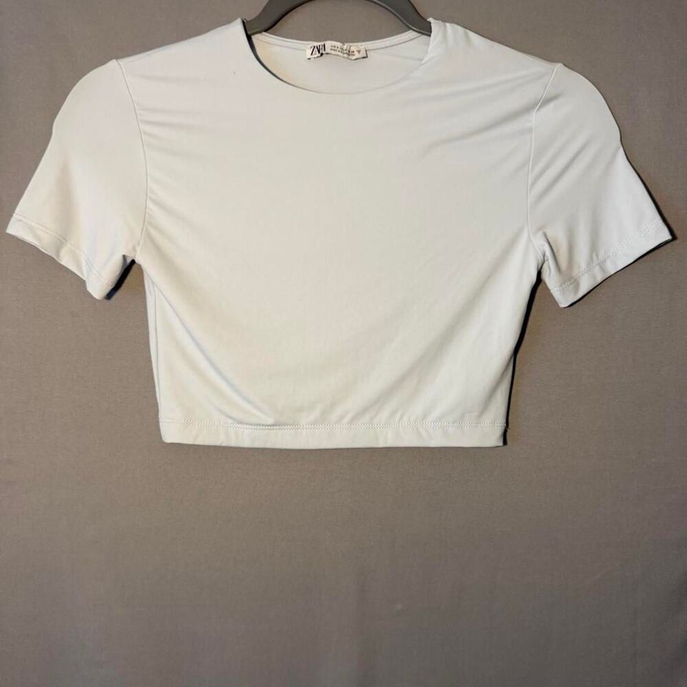 Zara Women's White and Blue T-shirt